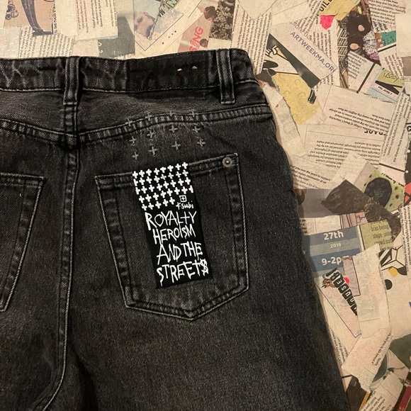 Size 26 ksubi jeans (never worn) - Picture 4 of 6